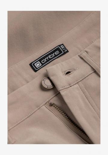 Брюки с накладными карманами