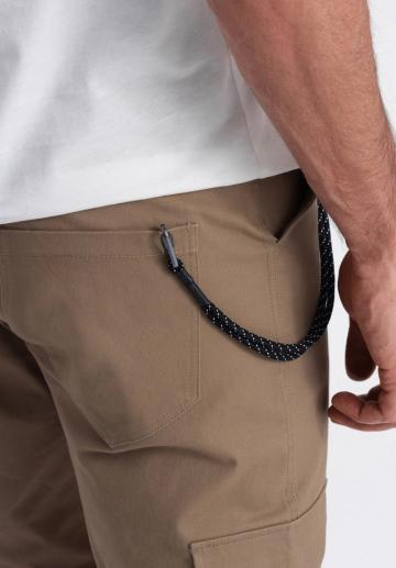 Брюки с накладными карманами