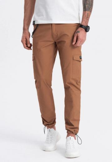 Брюки с накладными карманами