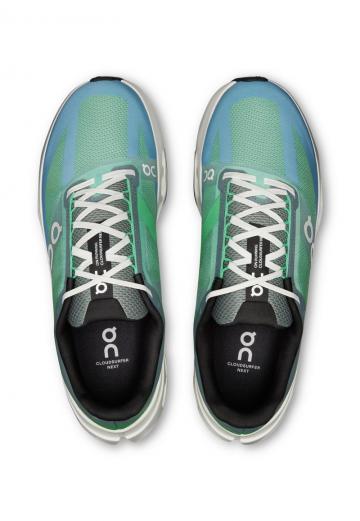 Беговые кроссовки