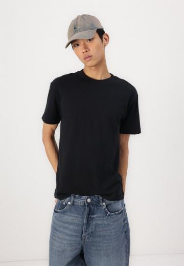 Свободные джинсы