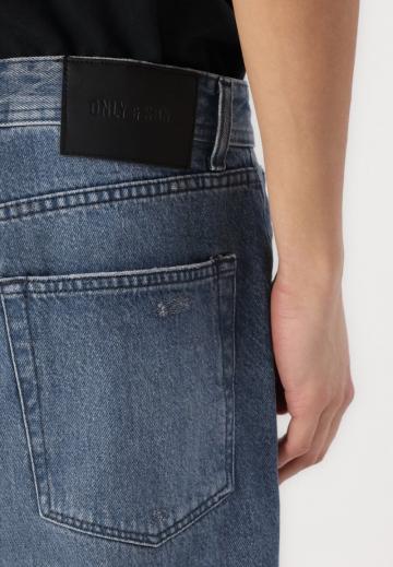 Свободные джинсы