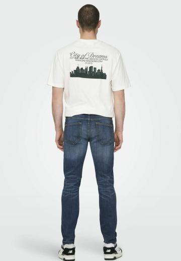 Узкие джинсы