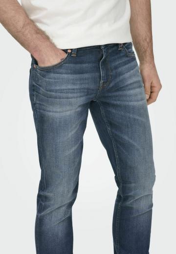 Узкие джинсы