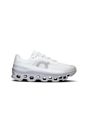 Беговые кроссовки