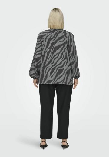 Атласная блузка