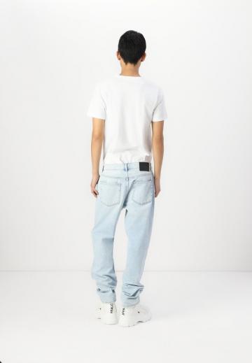 Прямые джинсы