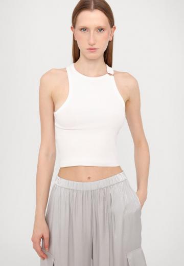 Брюки с накладными карманами