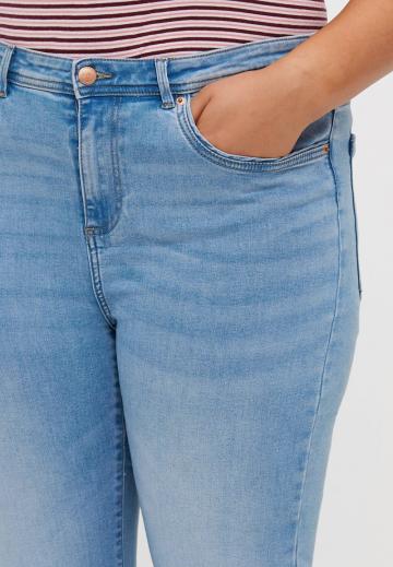 Клешеные джинсы