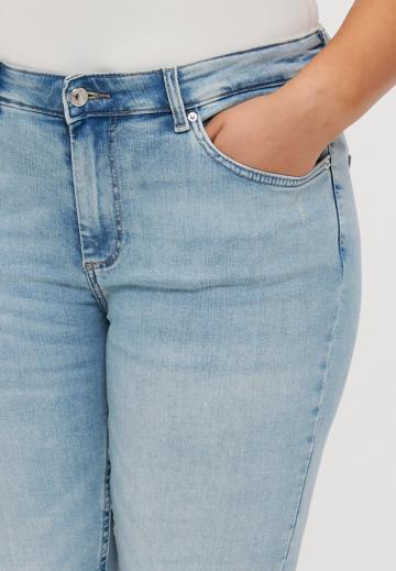 Узкие джинсы