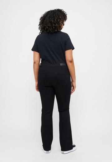 Клешеные джинсы