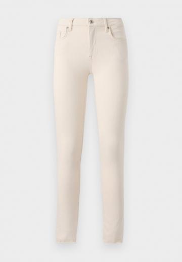 Короткие джинсы