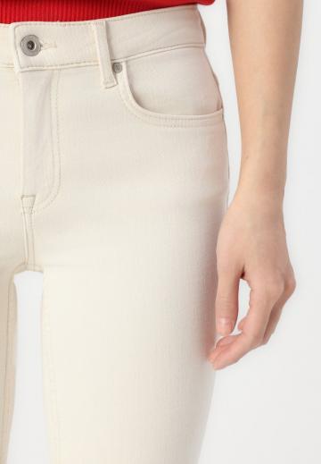 Короткие джинсы