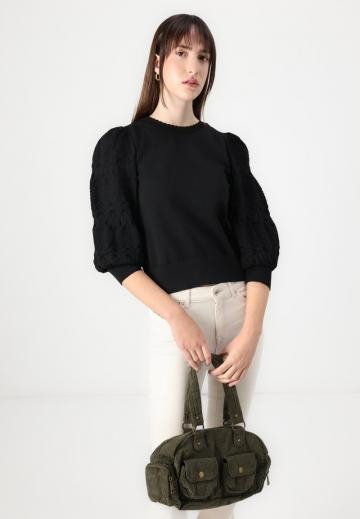 Клешеные джинсы