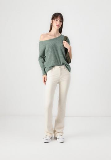 Пуловер с рукавом три четверти