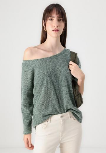 Пуловер с рукавом три четверти