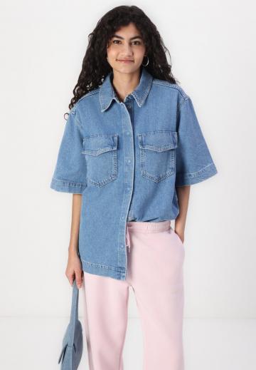 Джинсовая блузка