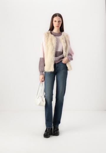 Пуховой жилет