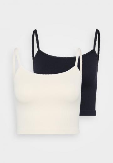 Топ на бретельках