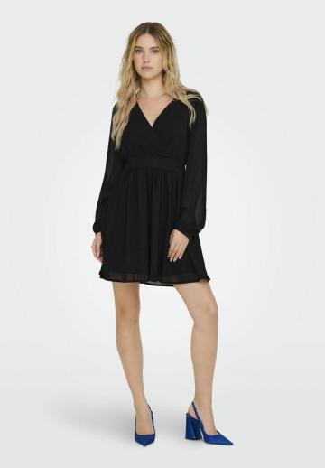 Короткое платье