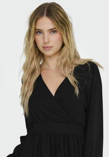 Короткое платье