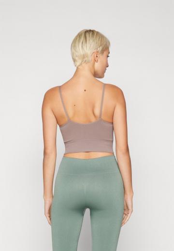 Спортивный бюстгальтер