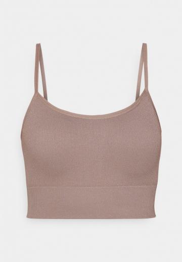 Спортивный бюстгальтер