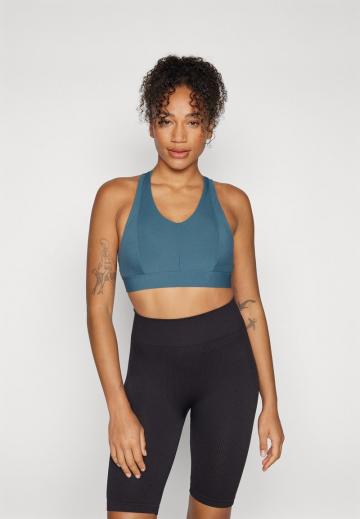 Спортивный бюстгальтер