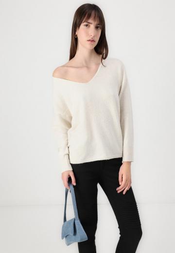 Длинный пуловер