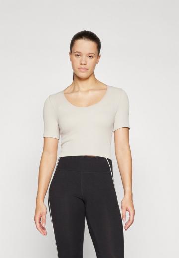 Спортивная майка