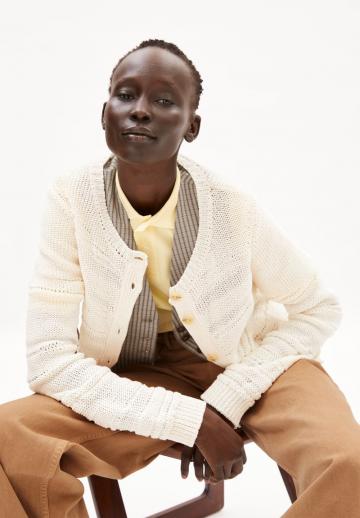 Вязаная кофта