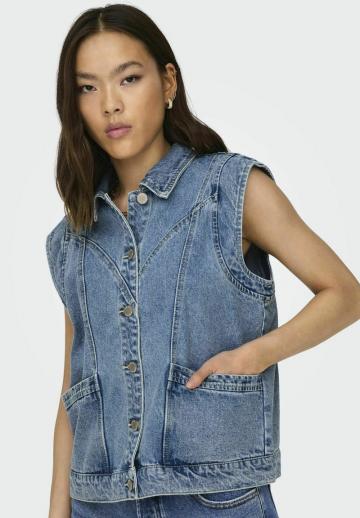 Джинсовая жилетка