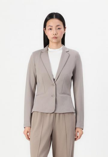 Блейзер с накладными карманами