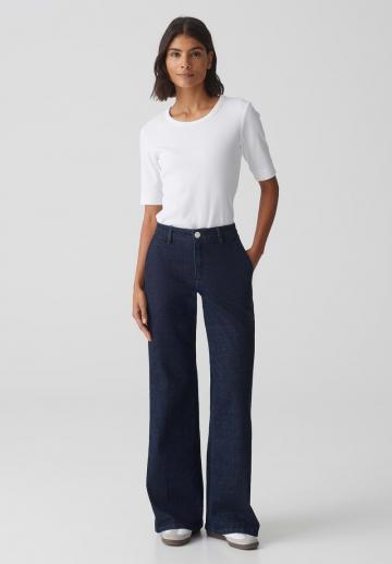 Клешеные джинсы