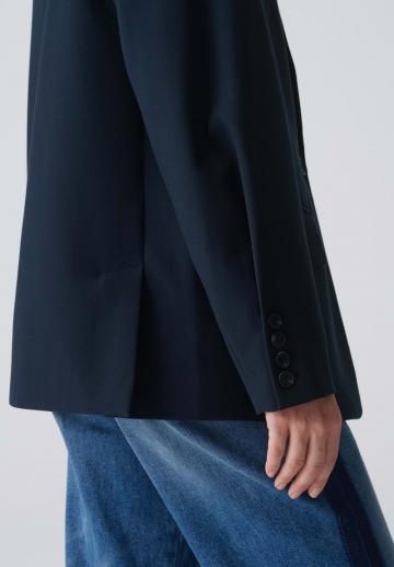 Длинный блейзер