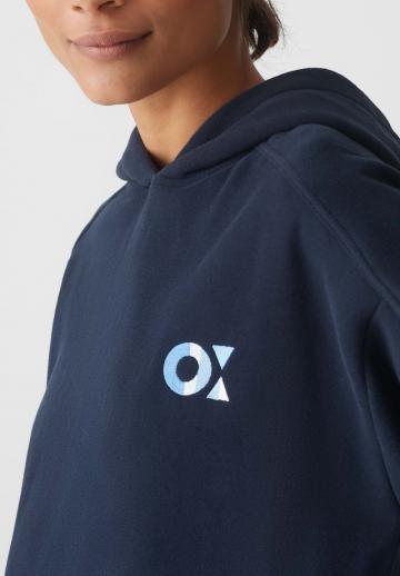 Пуловер с капюшоном