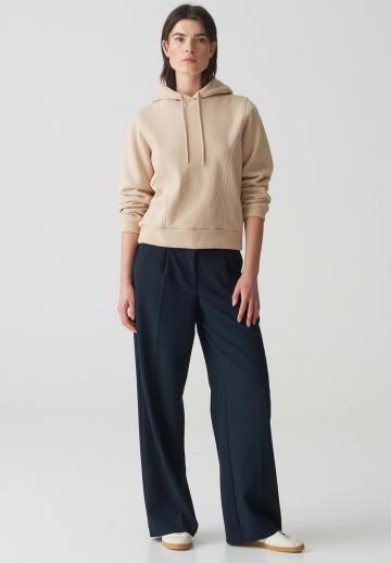 Пуловер с капюшоном