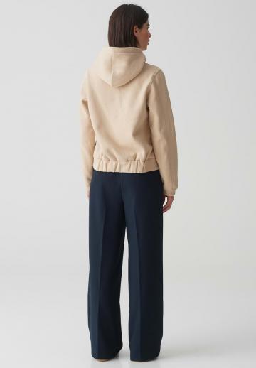 Пуловер с капюшоном