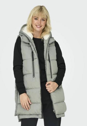 Длинный жилет