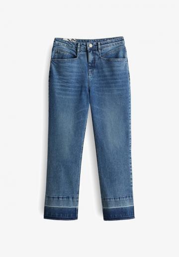 Короткие джинсы