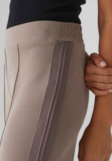 Прямые брюки