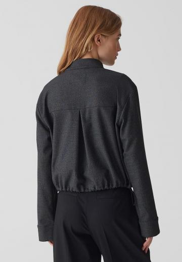 Блейзер с накладными карманами