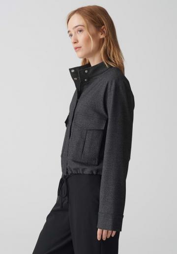 Блейзер с накладными карманами