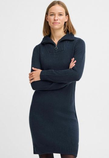 Вязаное платье