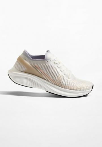 Беговые кроссовки