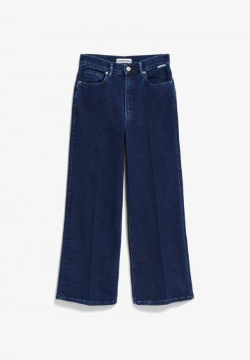 Короткие джинсы