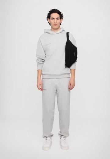 Пуловер с капюшоном