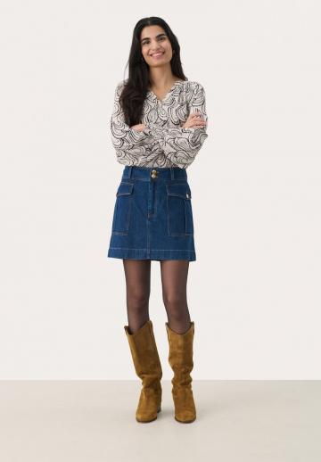 Юбка с накладными карманами