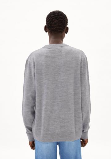 Длинный пуловер