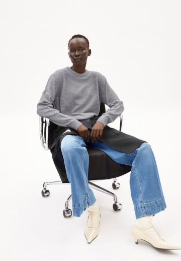 Длинный пуловер